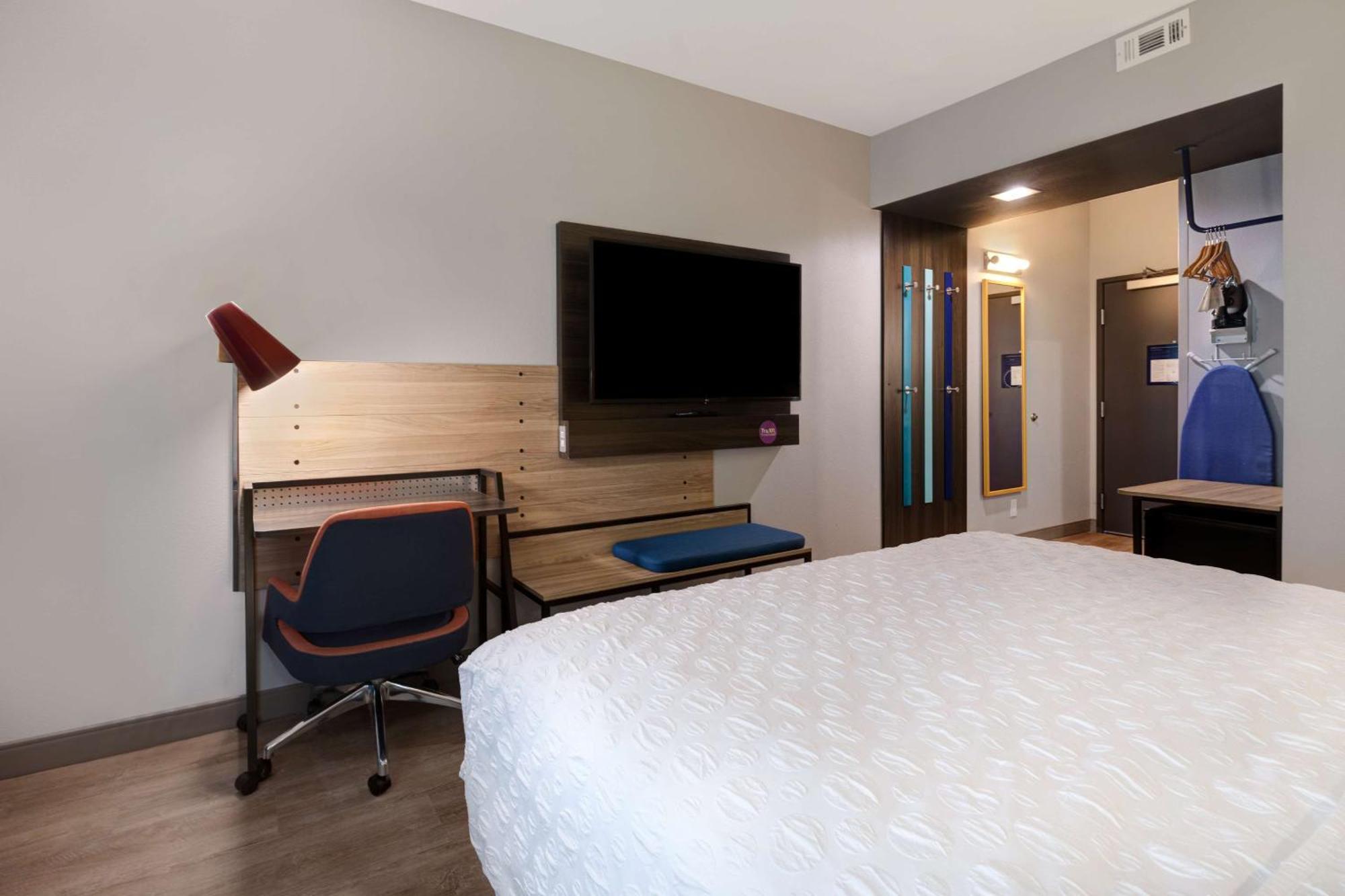 King Room Balcony Hearing Accessible Ocean View