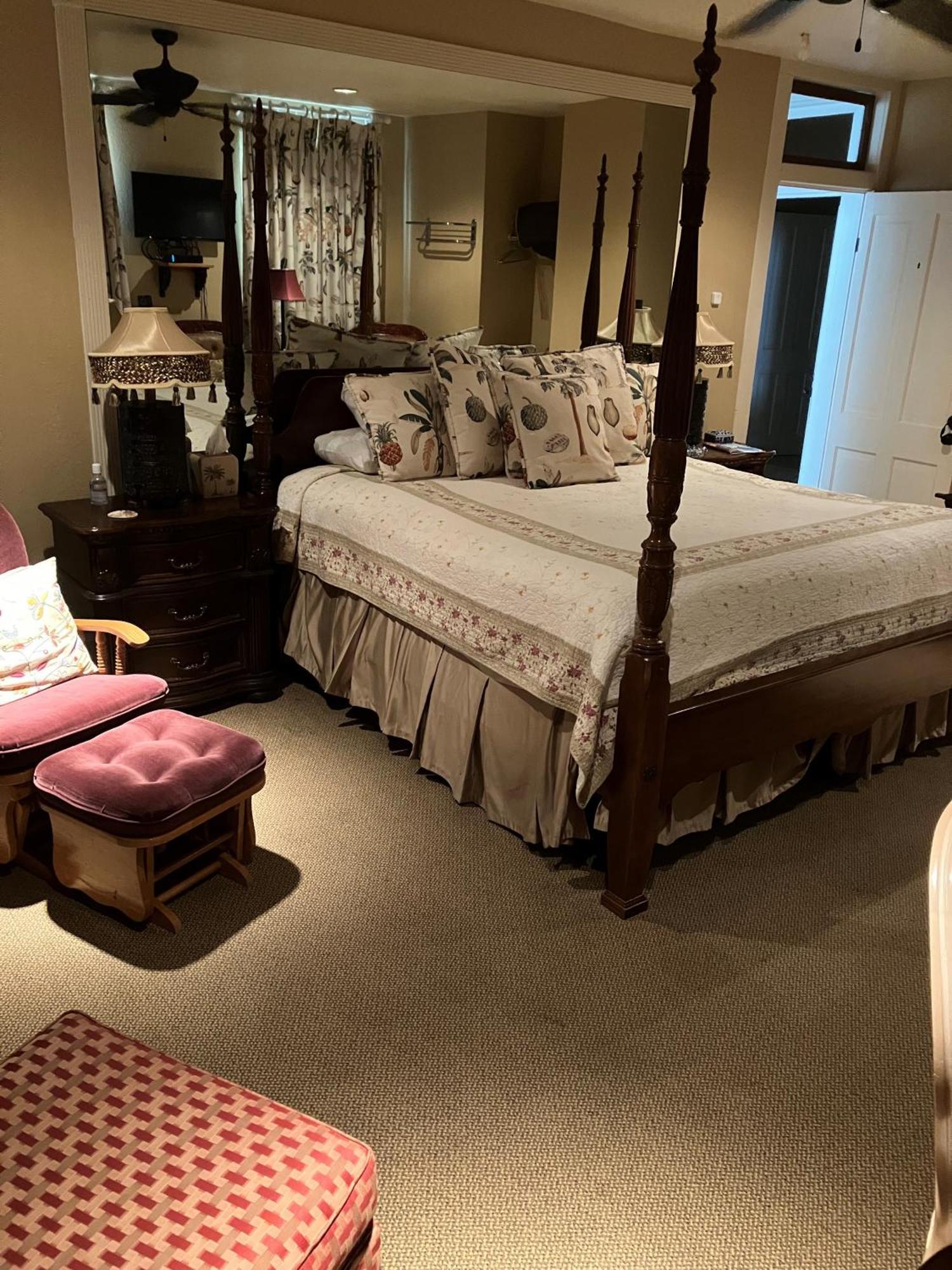 King Room