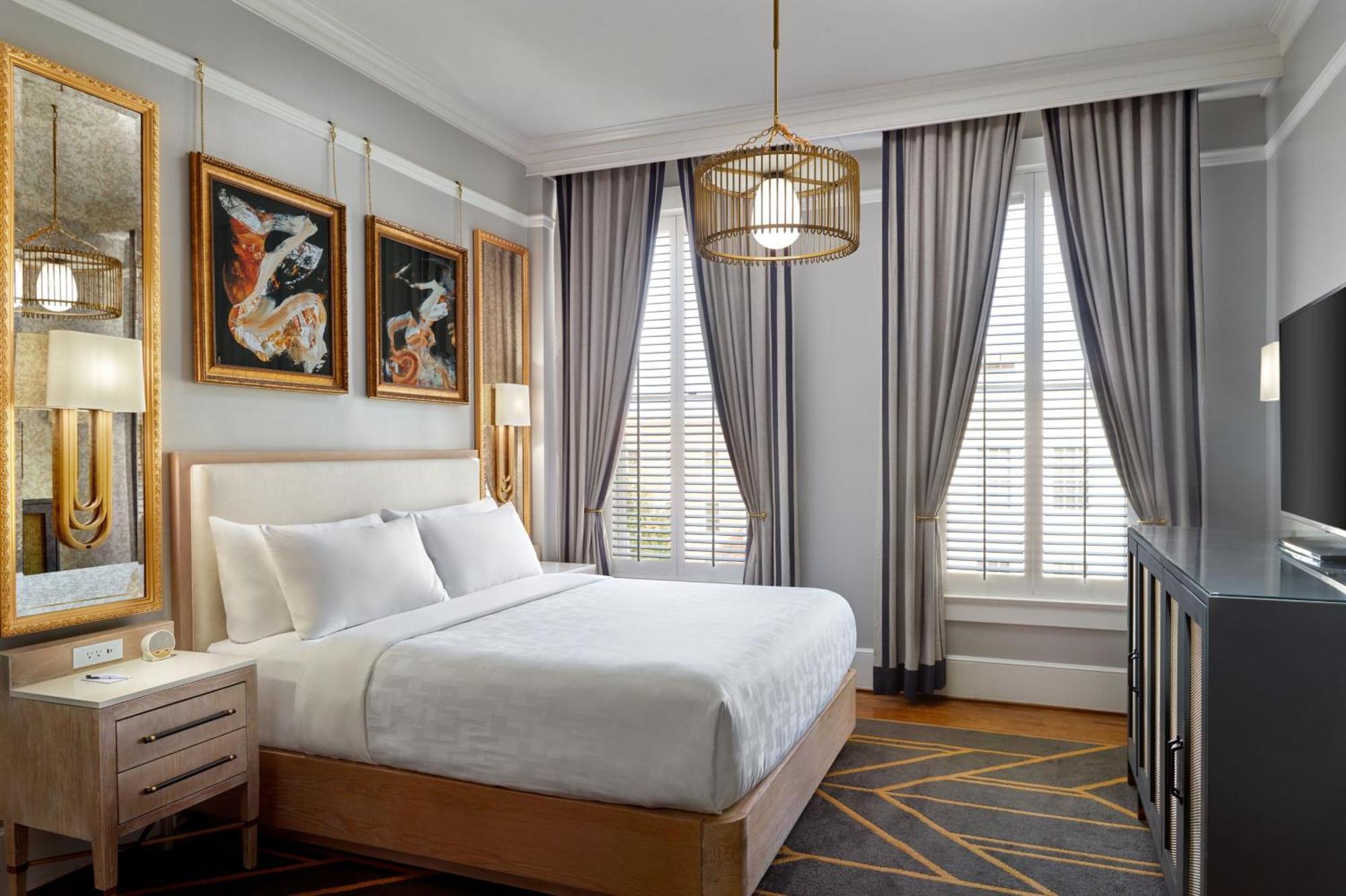 Deluxe King Room Roll Shower Mobility Accessible
