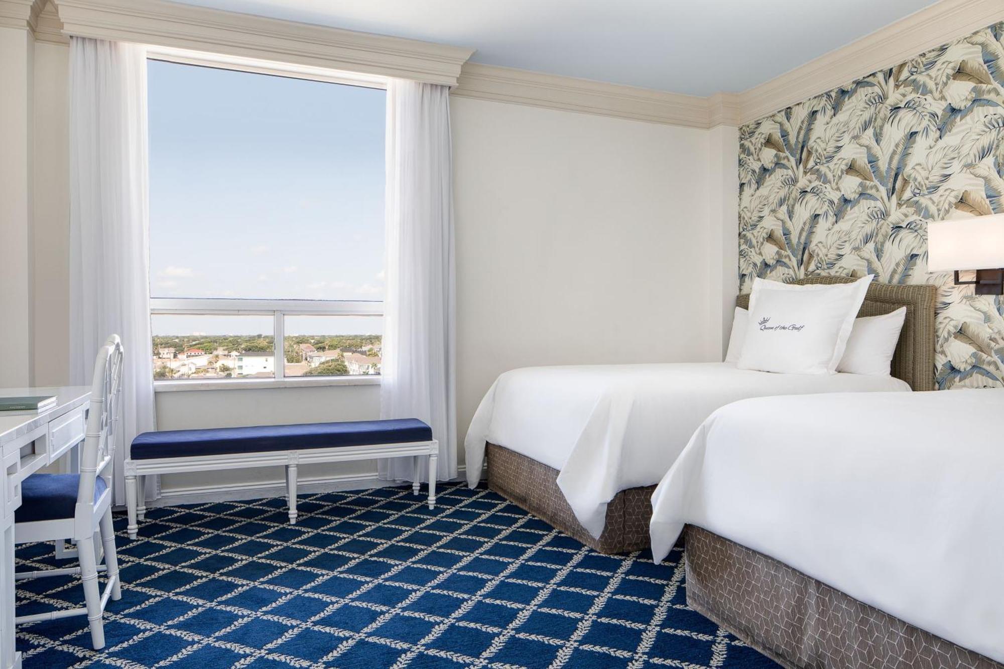 Double Room Two Double Beds City View Beachfront or Pool Access