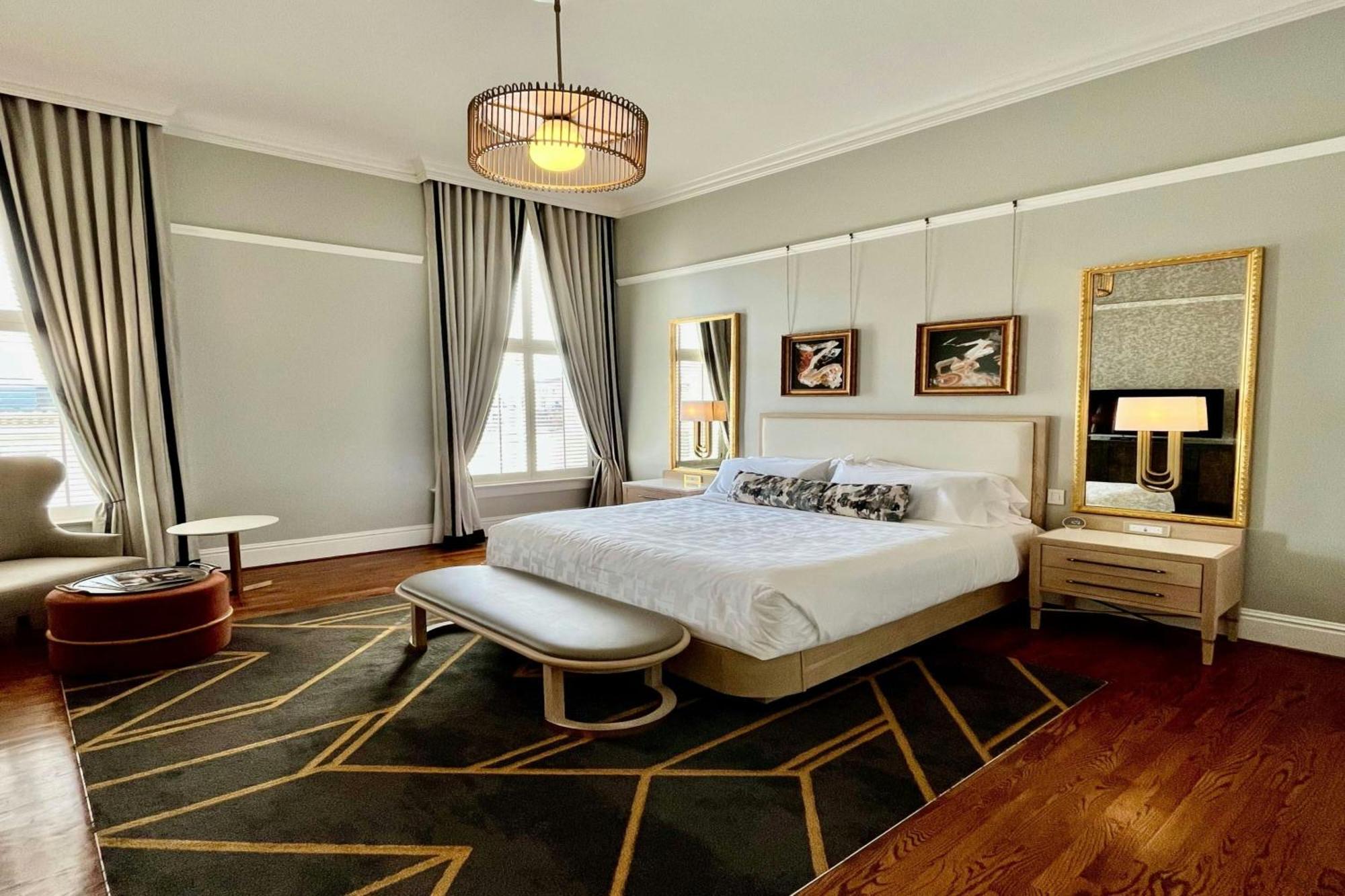Standard King Suite