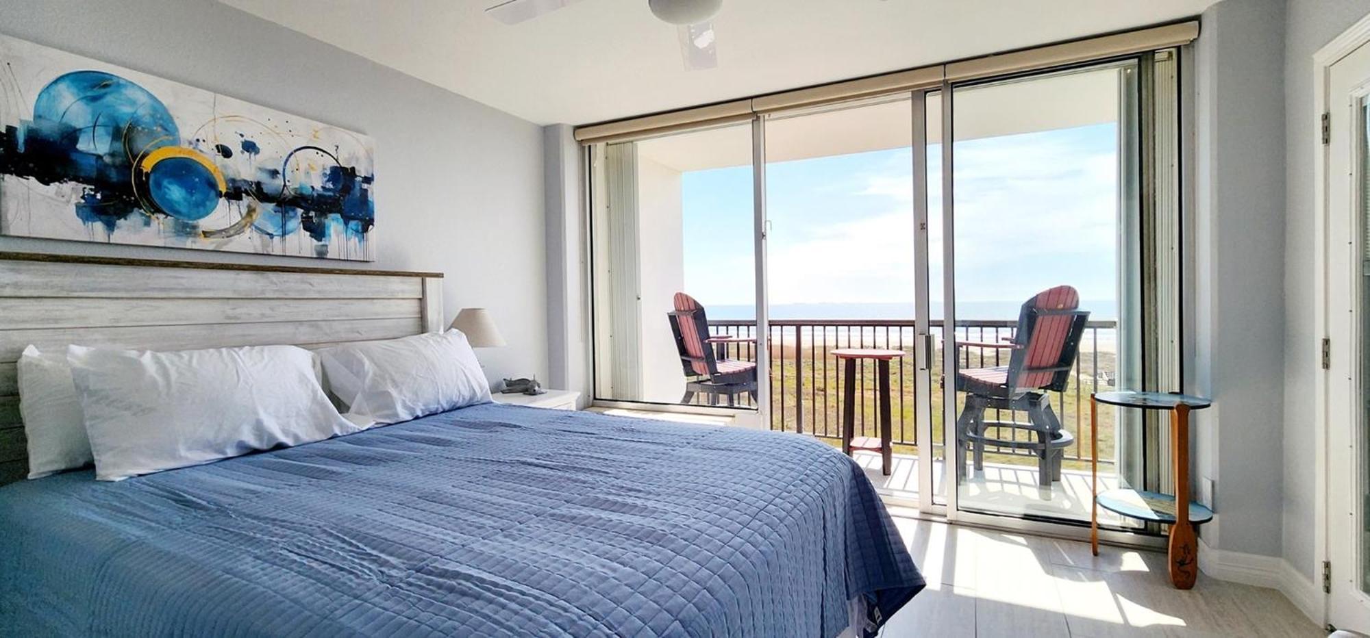409 Beachfront Heated Pool Gulf View 2 Bedroom 1 Bath