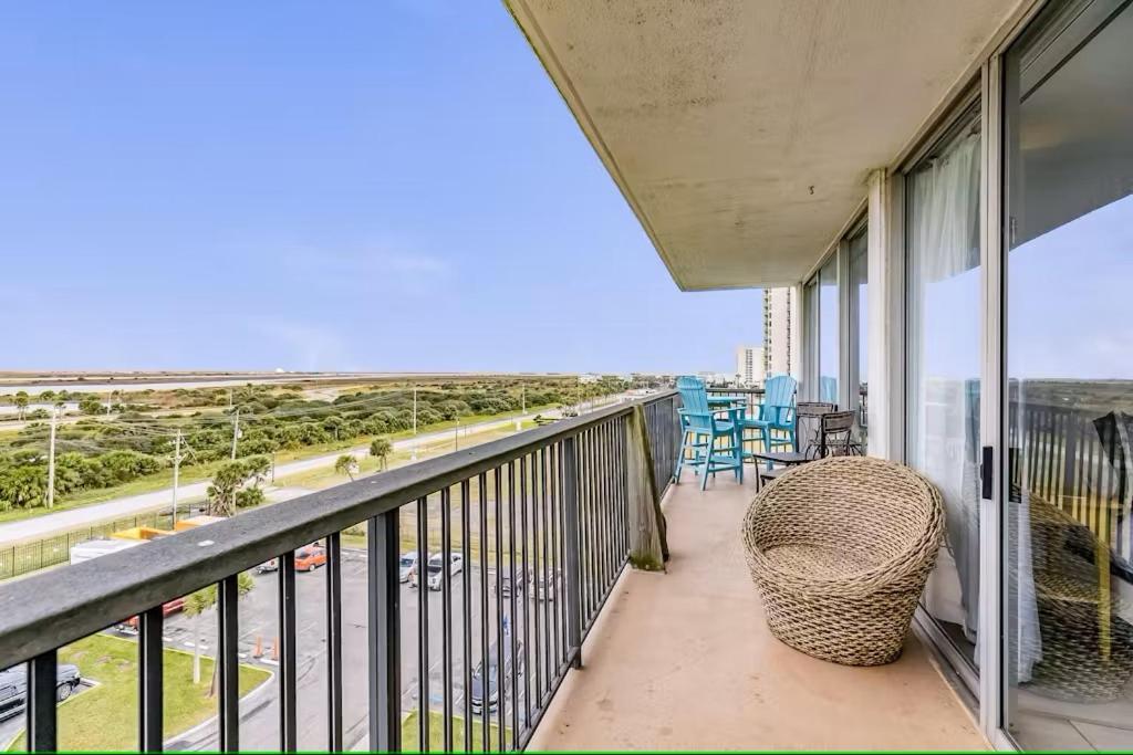 514 Harbor-view Beachfront Heated Pool 1Bed 1 Bath