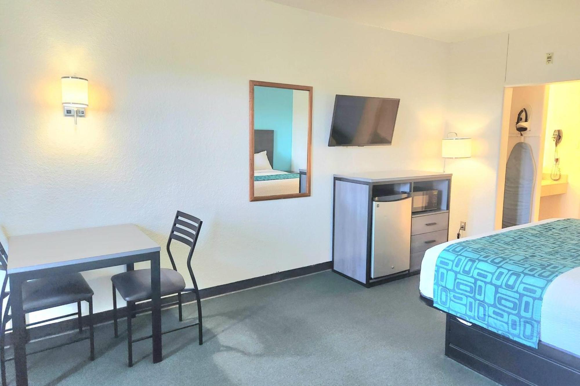 1 King Bed Mobility Accessible Room Roll ShowerNon-Smoking
