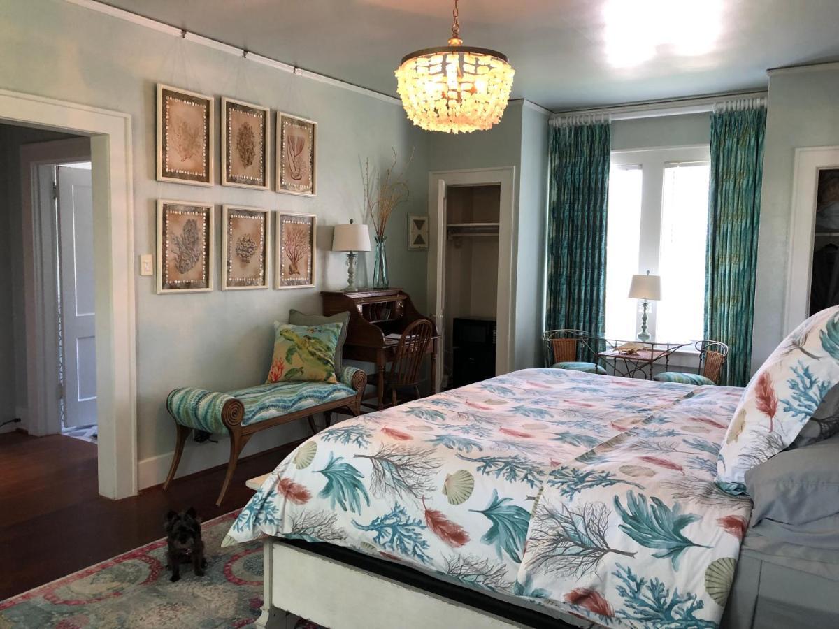 King Suite Spa Bath