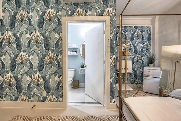 Room 5 Oleander Hotel Downtown Galveston Hotel Near Cruise Terminal & Beach-1