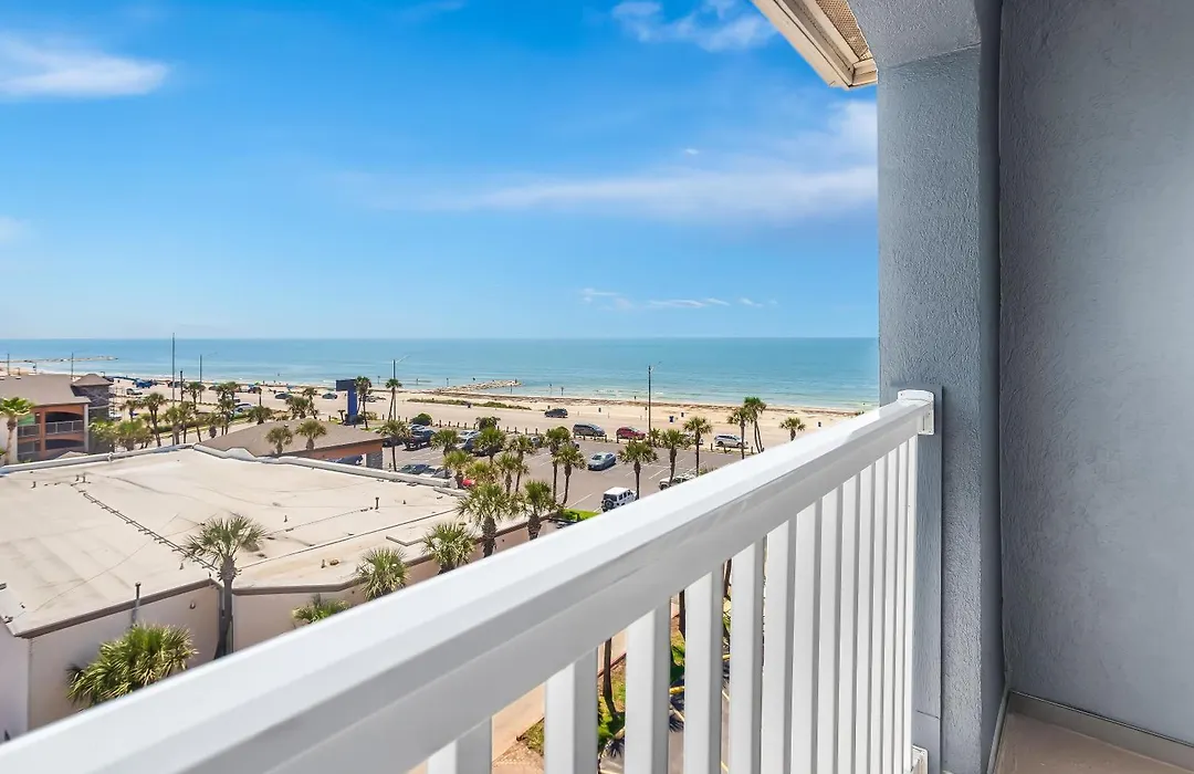 Hyatt Select Galveston Beachfront-1