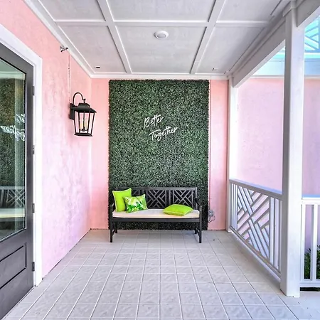 Room 3 Oleander Hotel Family-Friendly Galveston Hotel 1 Mile From Beach-3