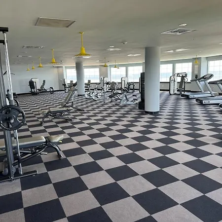 Xl Terrace, Lazy River, I-O Pools, Game Room, Spa, Beach, Luxury 2-2 Penthouse!-2